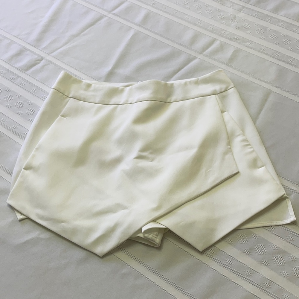 Aqua white envelope skort